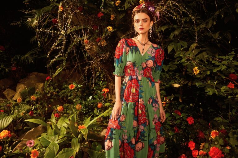 Las 5 Prendas Que Debes Tener De La Colección Shein X Frida Kahlo 