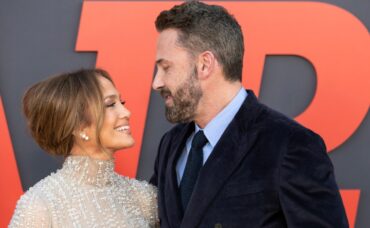 ¡A prueba de memes! JLo y Ben Affleck reaparecen en alfombra roja