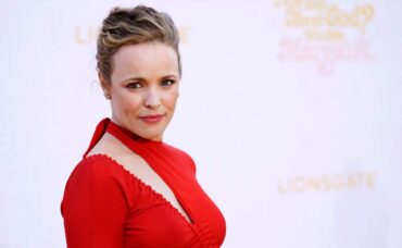 Rachel McAdams presume los vellos de su axila en sesión de fotos