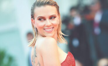 Scarlett Johansson dice que su ego es muy frágil para las redes