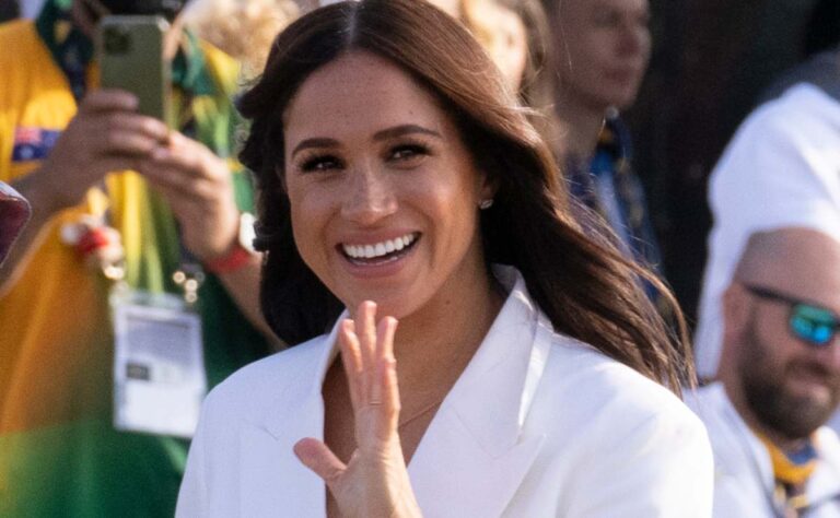 Meghan Markle usó mantra de Isabel II en discurso feminista