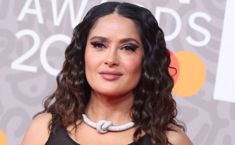 Salma Hayek se manifiesta en contra del bullying