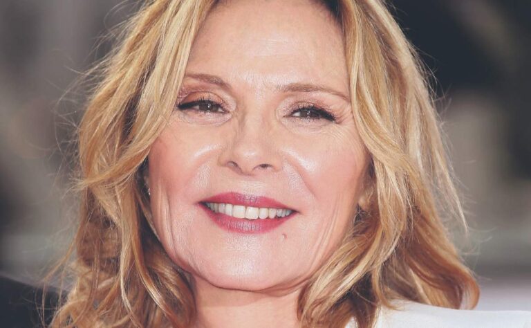 Kim Cattrall relata cómo fue descubrir su sexualidad