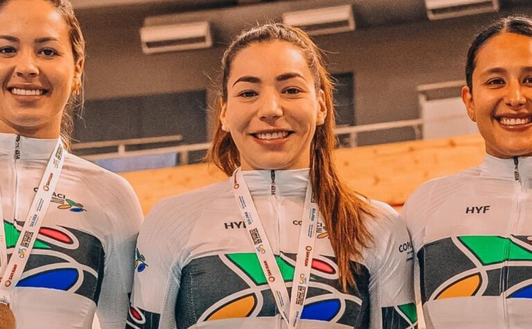 Ciclistas mexicanas se llevan el oro en Campeonato Panamericano