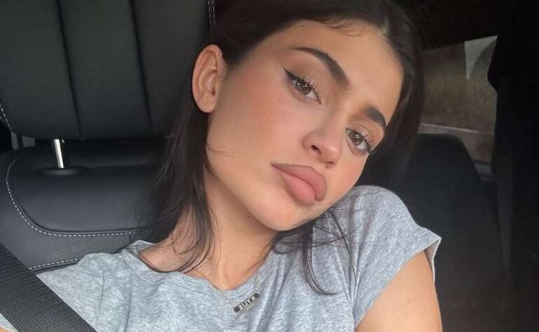 Kylie Jenner habla de cómo sus hermanas se burlaban de ella