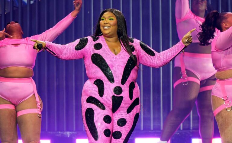 Lizzo demandará a bailarinas que la acusaron de acoso sexual