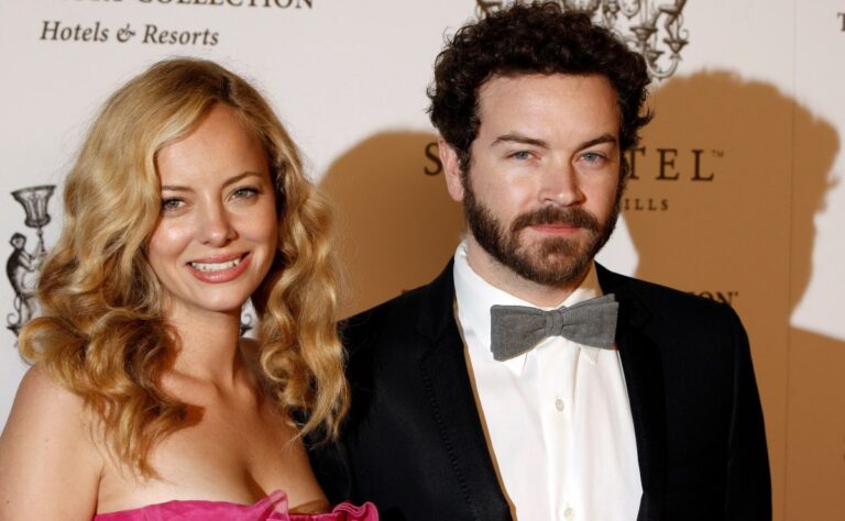 Esposa de Danny Masterson pide el divorcio y custodia de su hija