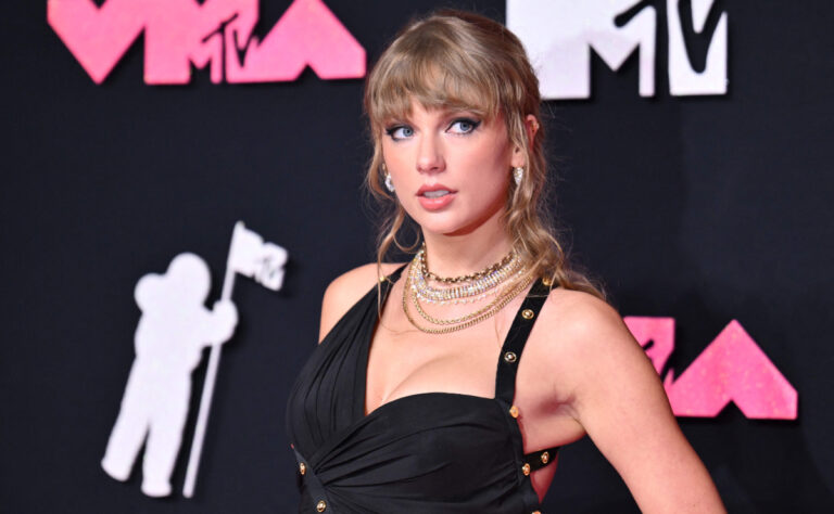 Taylor Swift es nombrada Artista del Año por Apple Music