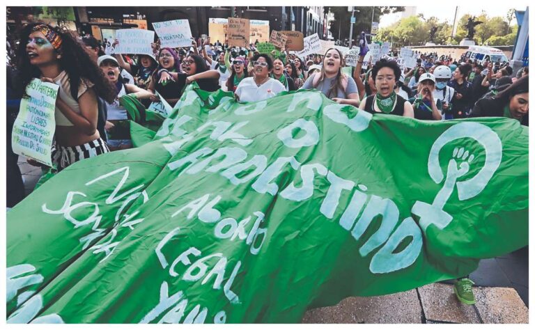 8 de marzo: qué significa el color verde para las mujeres