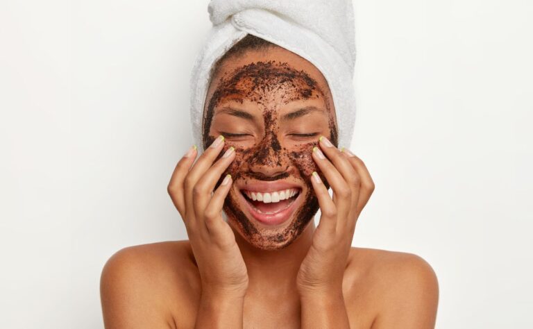 5 recetas de exfoliantes faciales naturales