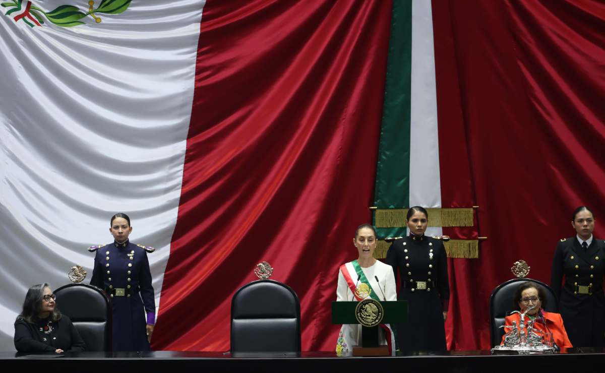 Por primera vez, 3 mujeres lideran los máximos poderes en México