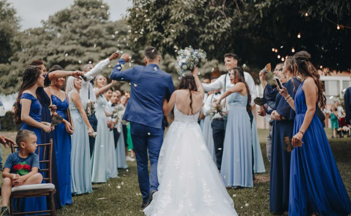 Ideas de vestidos para bodas de día de otoño