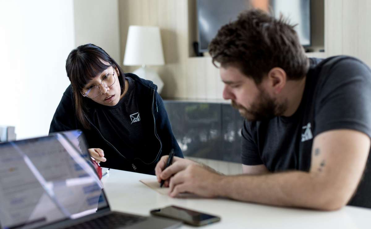 Cómo identificar cuando alguien te hace ‘mansplaining’