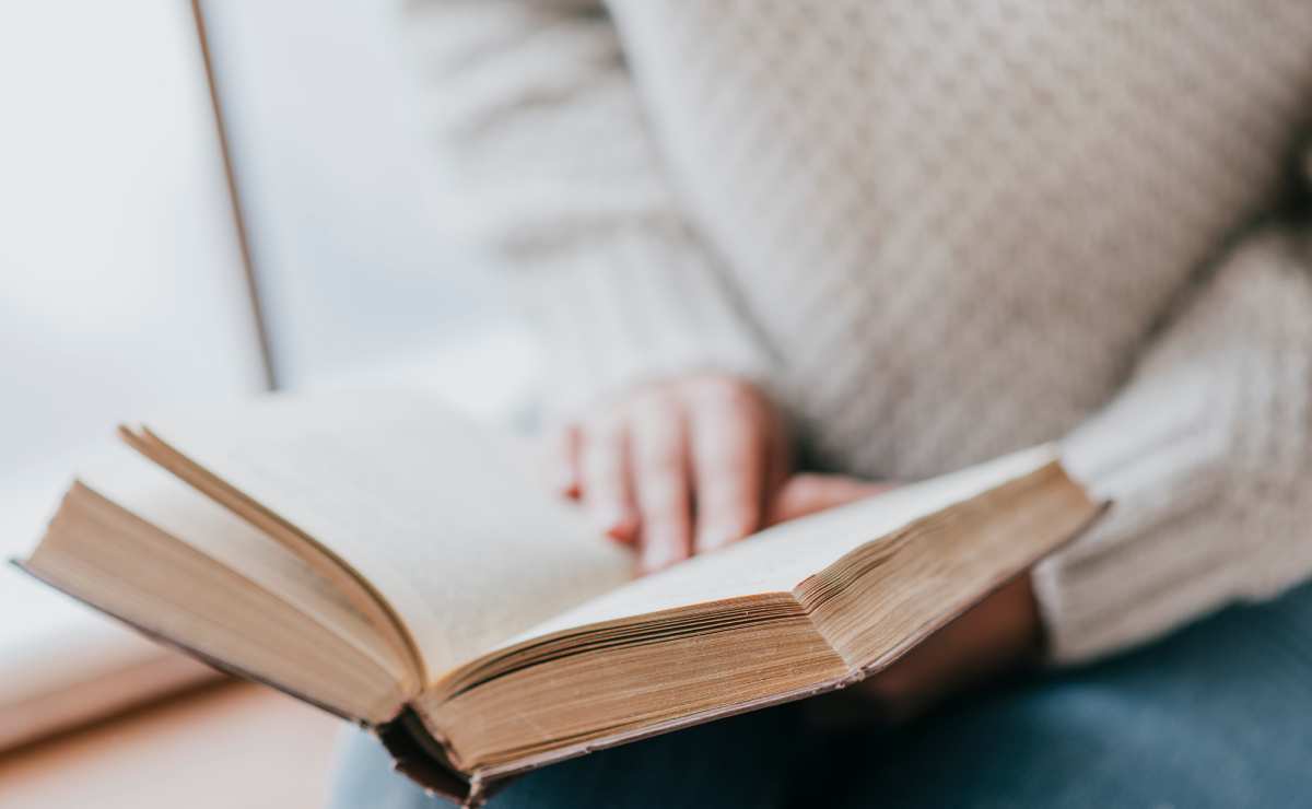 7 libros escritos por mujeres que te ayudan a cuidar tu salud mental