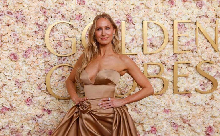 Nikki Glaser hace historia como la primera anfitriona de los Golden Globes