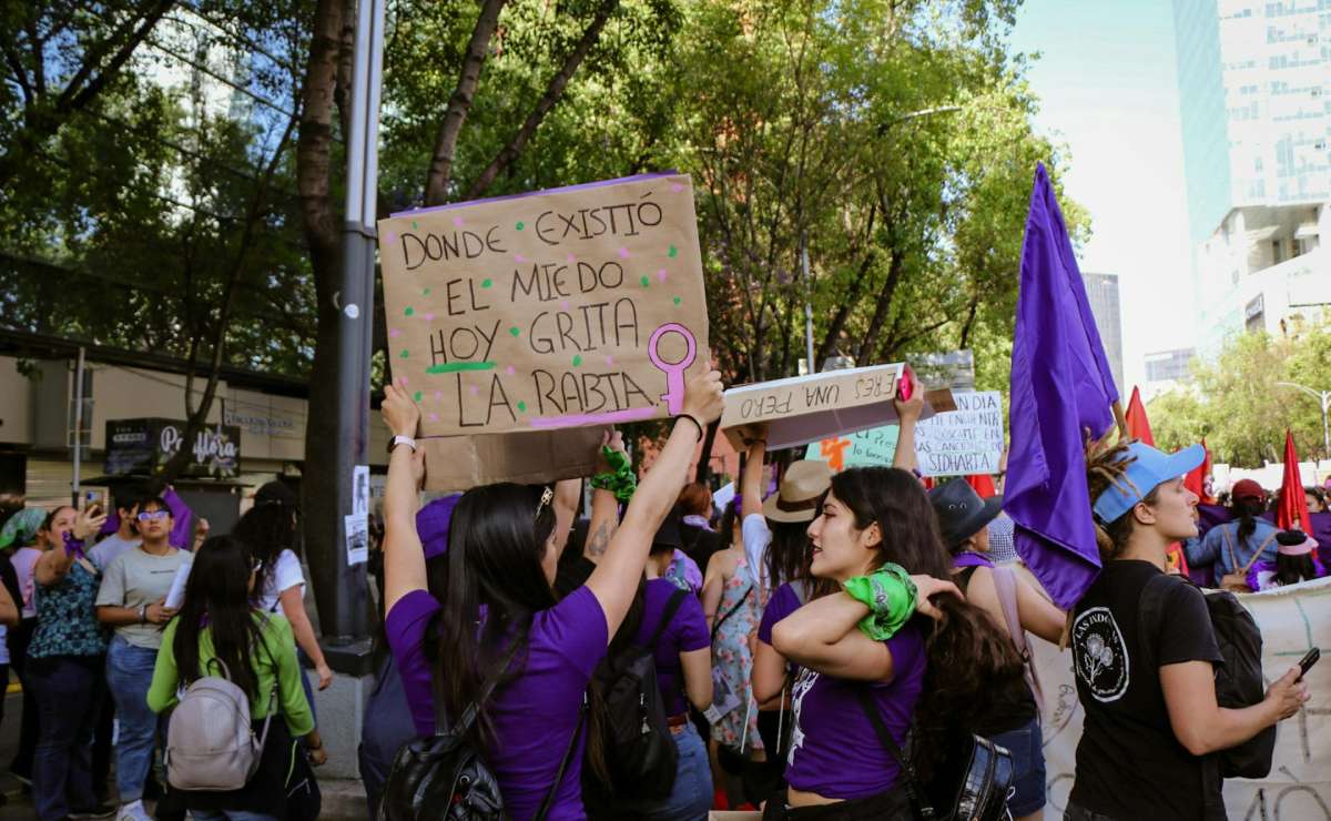 Contingentes para unirte a la marcha del 8M