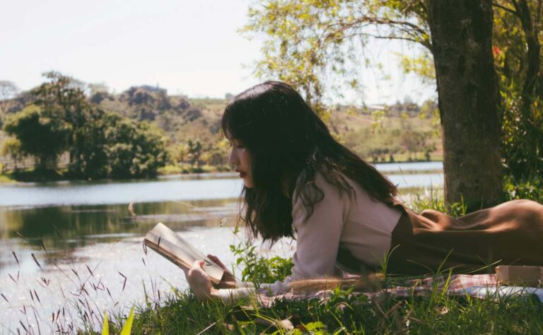 ‘Los soles de Santiago’, un libro sobre mujeres que desafían el destino