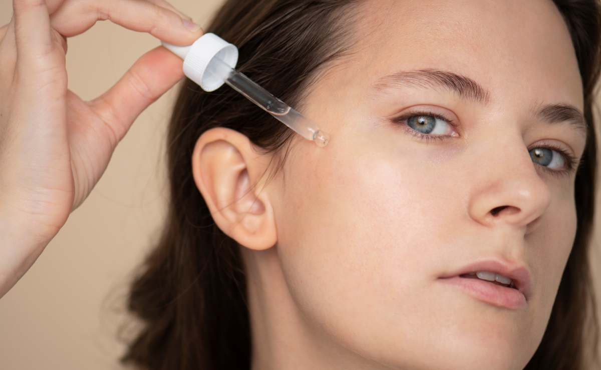 Cuál es la diferencia entre un sérum y una crema para la cara